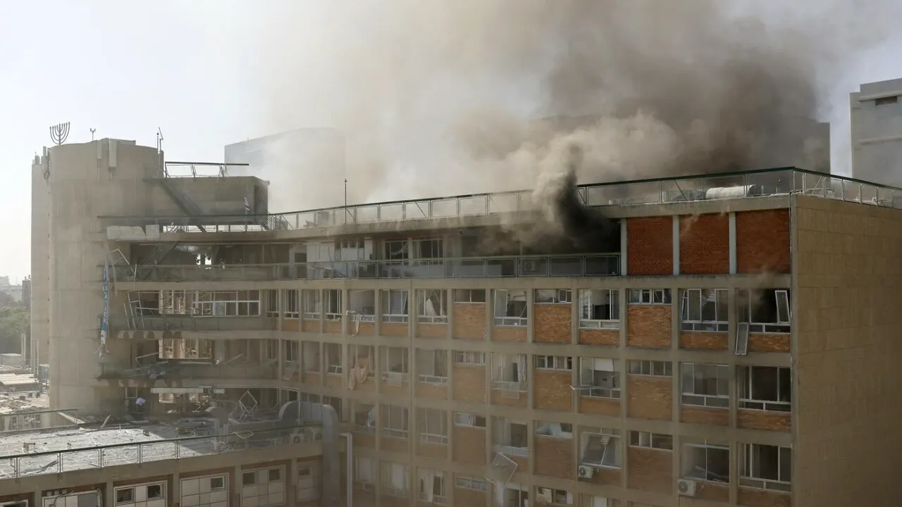 Principalul SPITAL din sudul Israelului, lovit de o rachetă iraniană. Ministru israelian: 