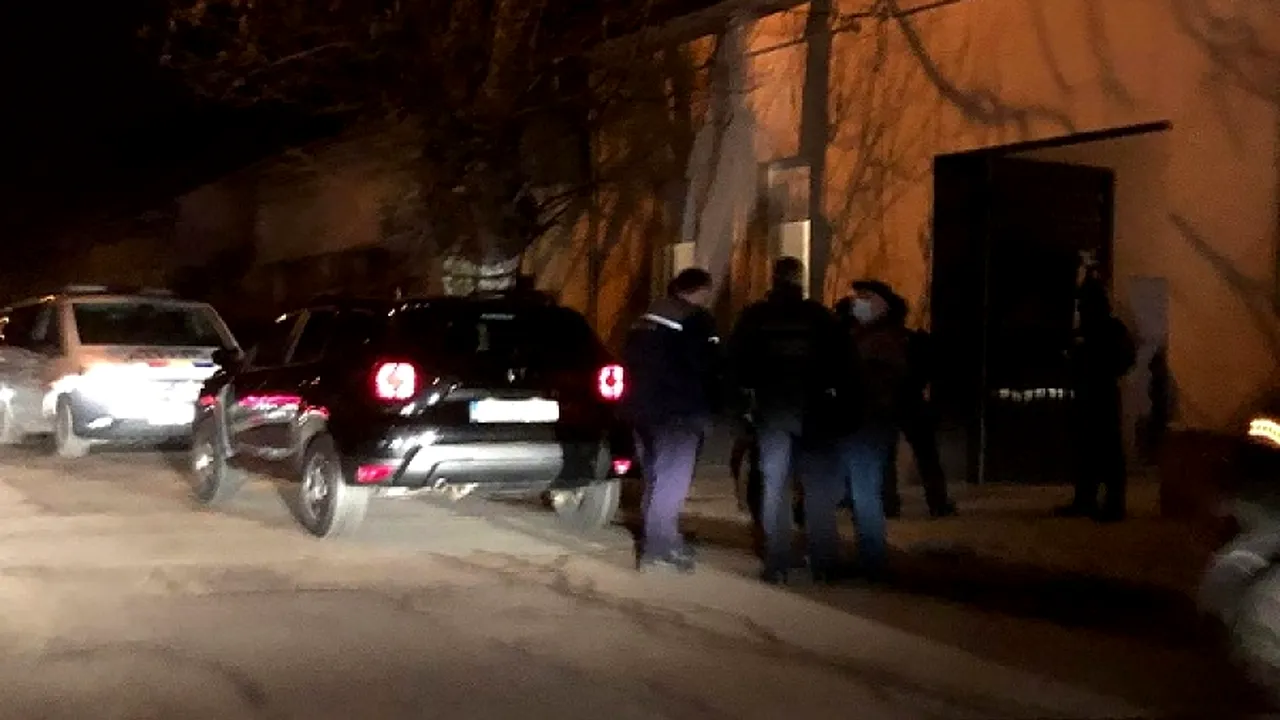 Un bărbat a tras un foc de armă la un priveghi din Lugoj, în județul Timiș. Polițiștii au reținut un suspect
