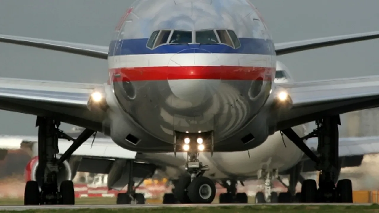 Un avion american cu 175 de pasageri la bord a aterizat de urgență pe o insulă din Caraibe