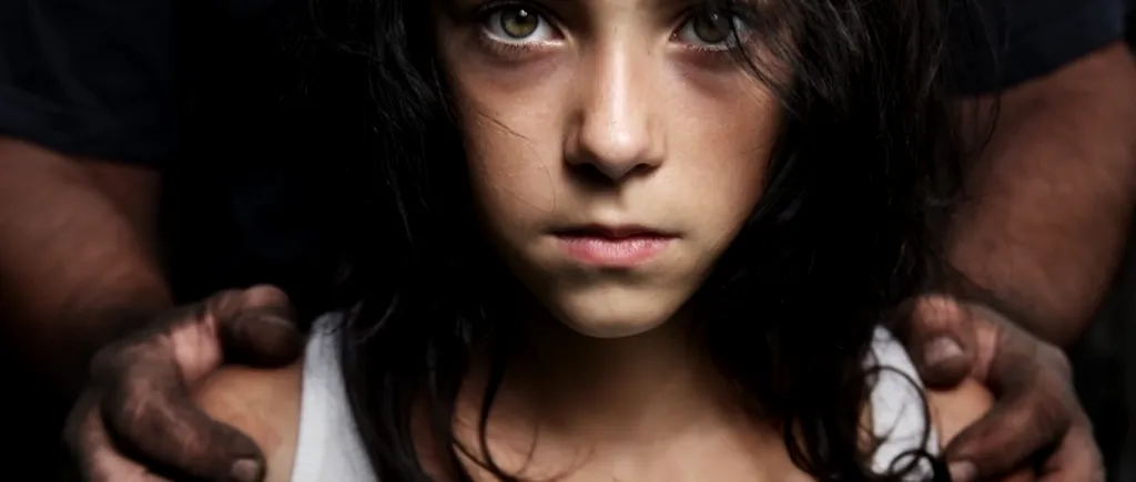Copiii cu părinți alcoolici riscă să devină violenți în adolescență