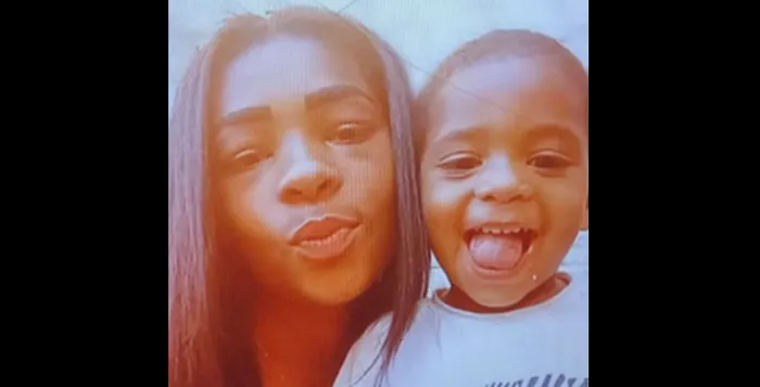 Un băiețel de doi ani a murit, după ce a fost uitat în autobuz