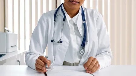 Care sunt obiceiurile extrem de nocive care îți ”ucid” creierul. Avertismentul medicilor