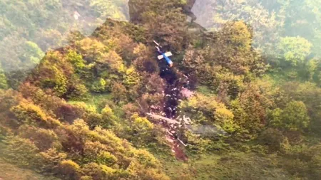 Primele imagini cu locul prăbușirii elicopterului în care și-au pierdut viața președintele Iranului și ministrul său de Externe