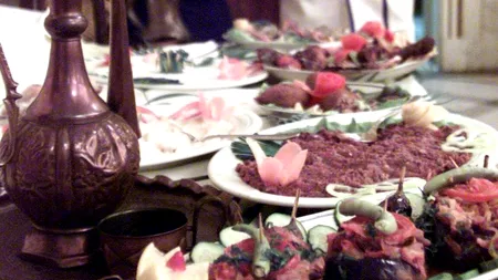 AJOFM Vaslui caută bucătari, ospătari și recepționeri pentru Germania, plătiți cu 2.000 euro pe lună