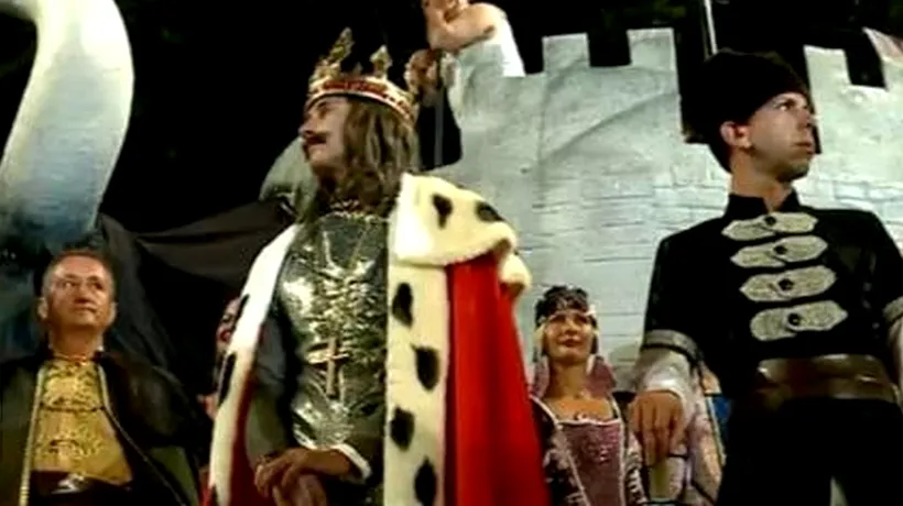 Primarul Radu Mazăre, în rolul lui Ștefan cel Mare, la carnavalul din Mamaia. Cine au fost mama și Vrâncioaia