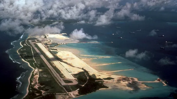 Escaladare periculoasă în războiul din Orient. Iranul a lansat două rachete balistice spre baza americano-britanică „Diego Garcia” din Oceanul Indian