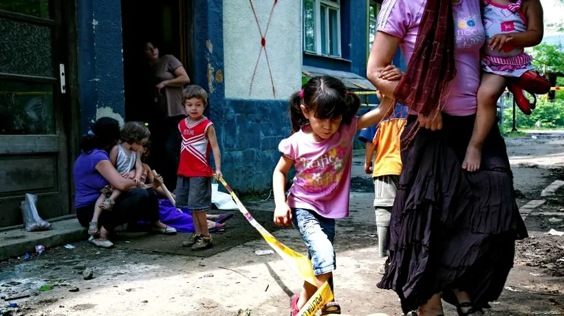 Amnesty International, preocupată de planul de evacuare a unor familii de romi din Baia Mare