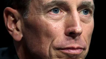 Fostul șef al CIA, David Petraeus, și-a recunoscut vina în scandalul scurgerii de informații confidențiale