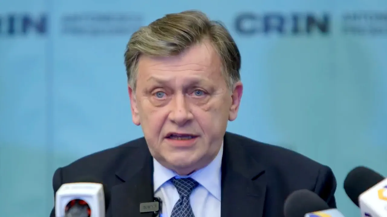 Ce a răspuns Crin Antonescu, întrebat dacă o va grația pe Elena Udrea?