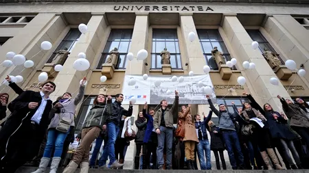 ROMÂNIA ÎNVAȚĂ HAOTIC ȘI MUNCEȘTE PROST: 80 la sută dintre absolvenți profesează în alte domenii decât cele în care s-au pregătit. EXCLUSIV