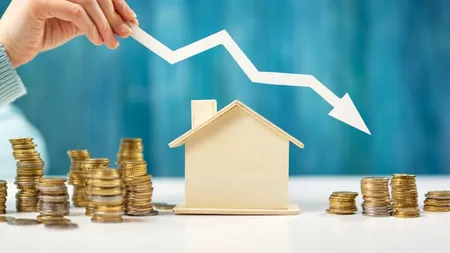 România, un pas mai aproape spre recesiune. Ce se va întâmpla cu PREȚUL locuințelor? Analiștii prevăd o inflație ridicată și deprecierea leului