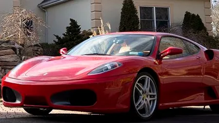 Un Ferrari care îi aparținea lui Trump a fost scos la licitație. Ce s-a întâmplat apoi i-a uimit pe experți