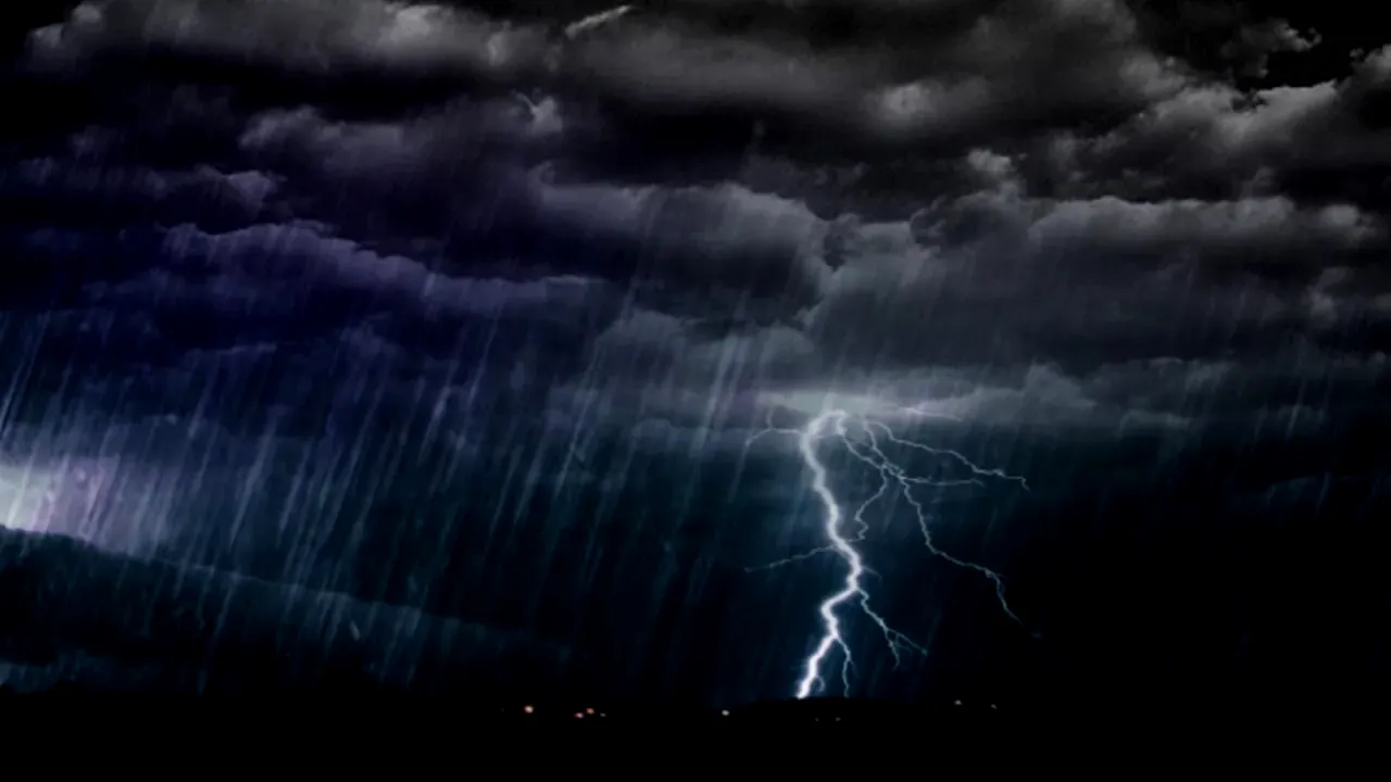 AVERTISMENT pentru românii care merg în Spania. Anunțul MAE, după emiterea unui cod roșu de ploi abundente. Ce regiune este vizată