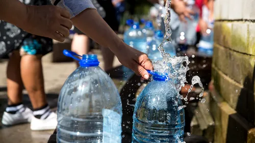 Avertisment UNICEF: Milioane de libanezi s-ar putea confrunta cu lipsa apei potabile