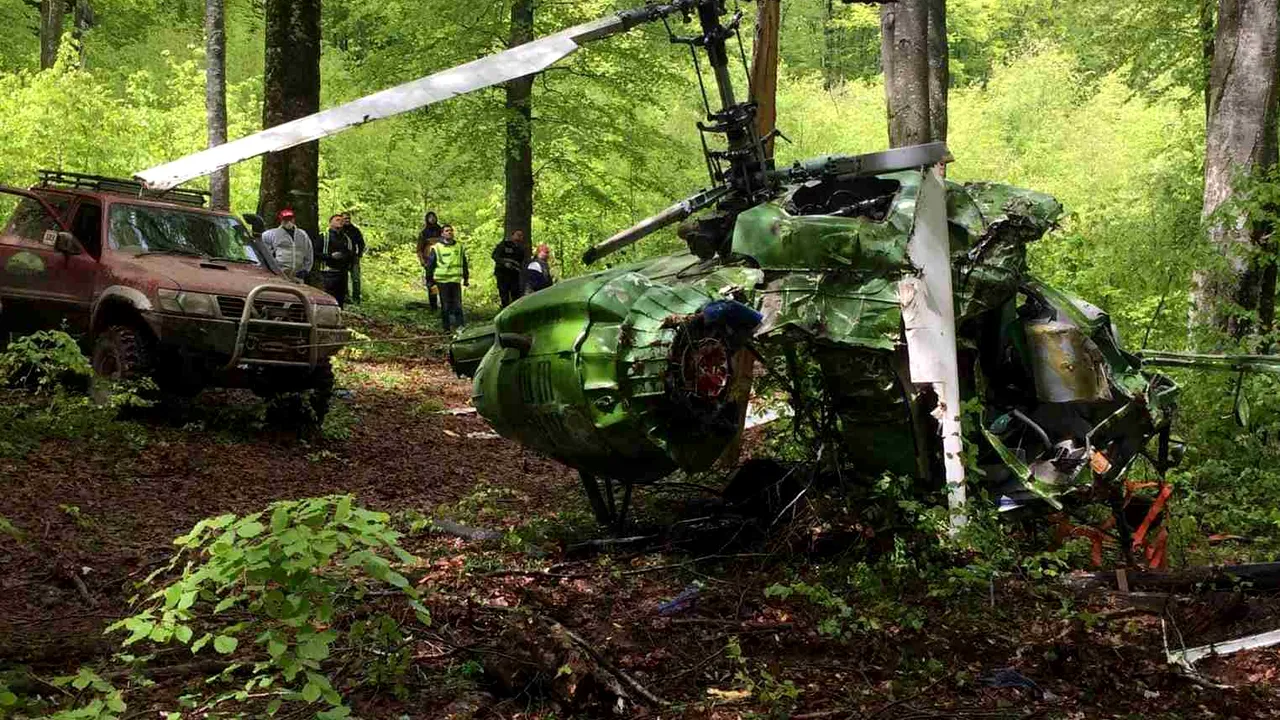 Noi detalii șocante în cazul accidentul aviatic de la Săpânța. Pilotul ar mai fi trăit 24 de ore după prăbușirea elicopterului