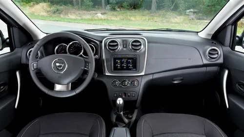Dacia Renault cheamă în service peste 1.600 de mașini. Probleme grave la airbag și sistemul de frânare