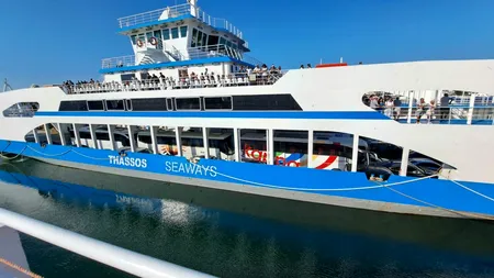 Cât mai COSTĂ feribotul din Grecia, în 2024. Ce trebuie să știe turiștii români, care își petrec concediiile pe insulele elene