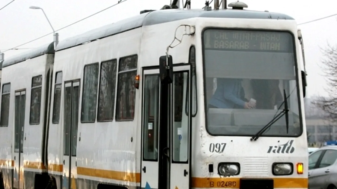Tramvai deraiat în Capitală.  Circulația a fost blocată timp de 40 de minute