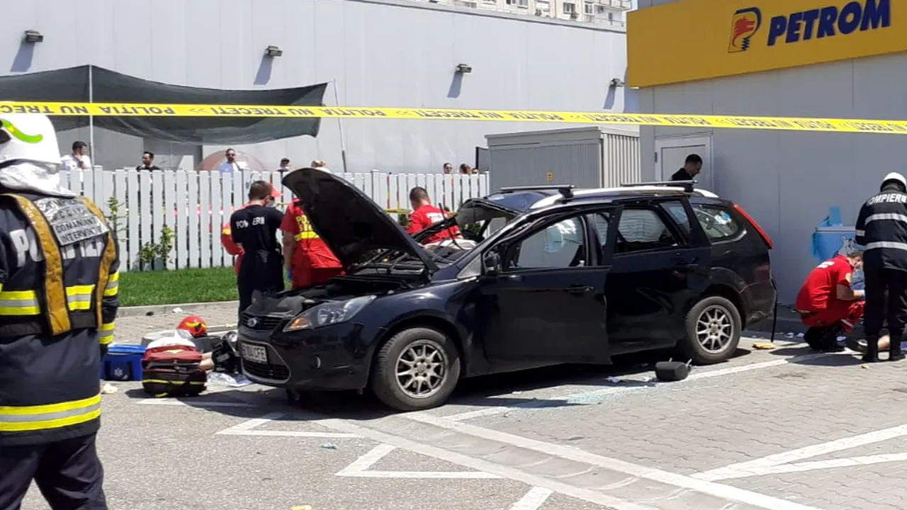 Tragedie în Capitală. O butelie a explodat într-o maşină în care se aflau doi tineri. Din păcate, unul dintre ei a murit