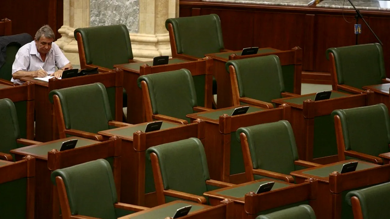 Cum răspund senatorii și deputații la întrebarea dacă sunt de acord cu scurtarea vacanței parlamentare