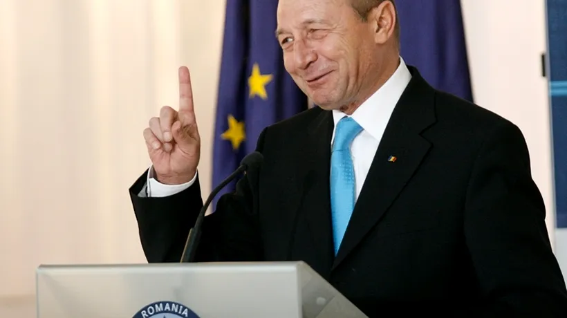 Băsescu: Am discutat cu Ungureanu date legate de întâlnirea cu FMI de duminică 