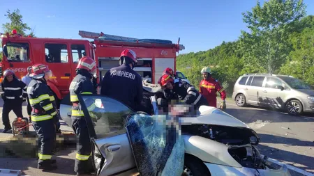Cinci bărbați decedați într-un accident pe DN1, la Nistorești. Imagini șocante de la locul tragediei - FOTO