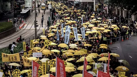 Mii de manifestanți prodemocrație au ieșit din nou în stradă la Hong Kong