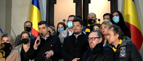 AUR continuă sfidarea măsurilor de protecție: Magnatul Bobby Păunescu, fără mască, alături de George Simion la sediul partidului