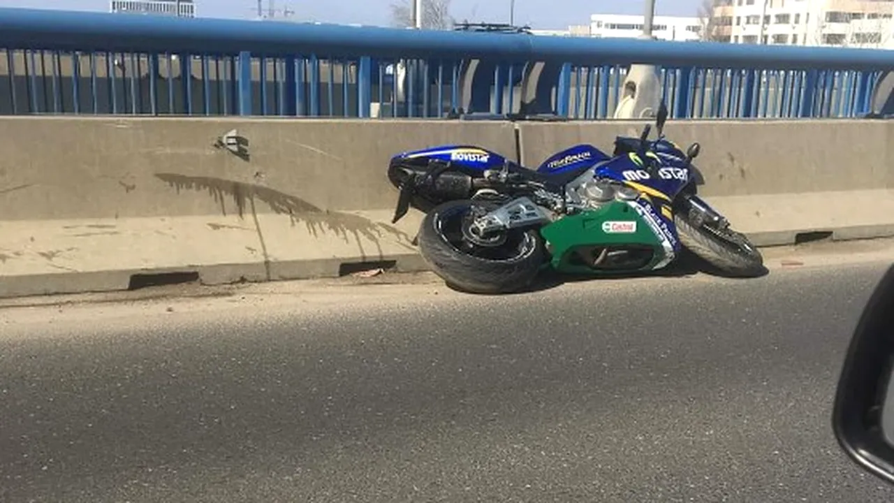 ACCIDENT GRAV. Un motociclist a murit pe Pasajul Mihai Bravu, după ce s-a dezechilibrat și a căzut din șa