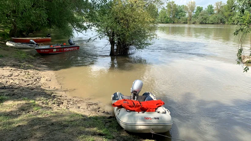 Descoperire macabră pe malul râului Mureș. Trupul copilei DISPĂRUTE în tragedia barcii răsturnate pe 1 mai, găsit