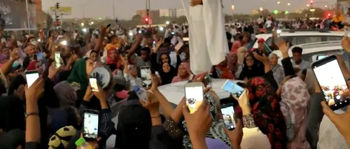Femeia care va fi „imaginea revoluției din Sudan
