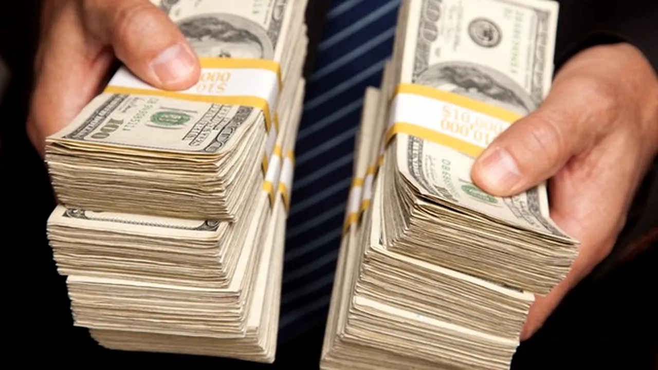 O studentă s-a trezit cu 4,6 milioane de dolari în cont. Cât a cheltuit până să o prindă poliția