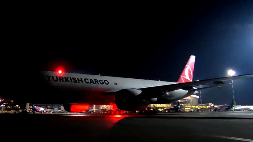 FOTO | O aeronavă cargo, încărcată cu AJUTOARE umanitare, a decolat în această dimineață de pe Aeroportul Henri Coandă spre populaţia grav afectată de cutremure din Turcia