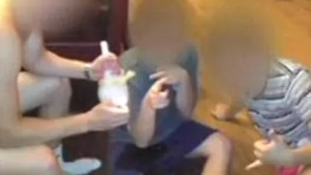 FOTO+VIDEO. Ai grijă ce postezi pe Facebook. Și tu poți să pățești asta