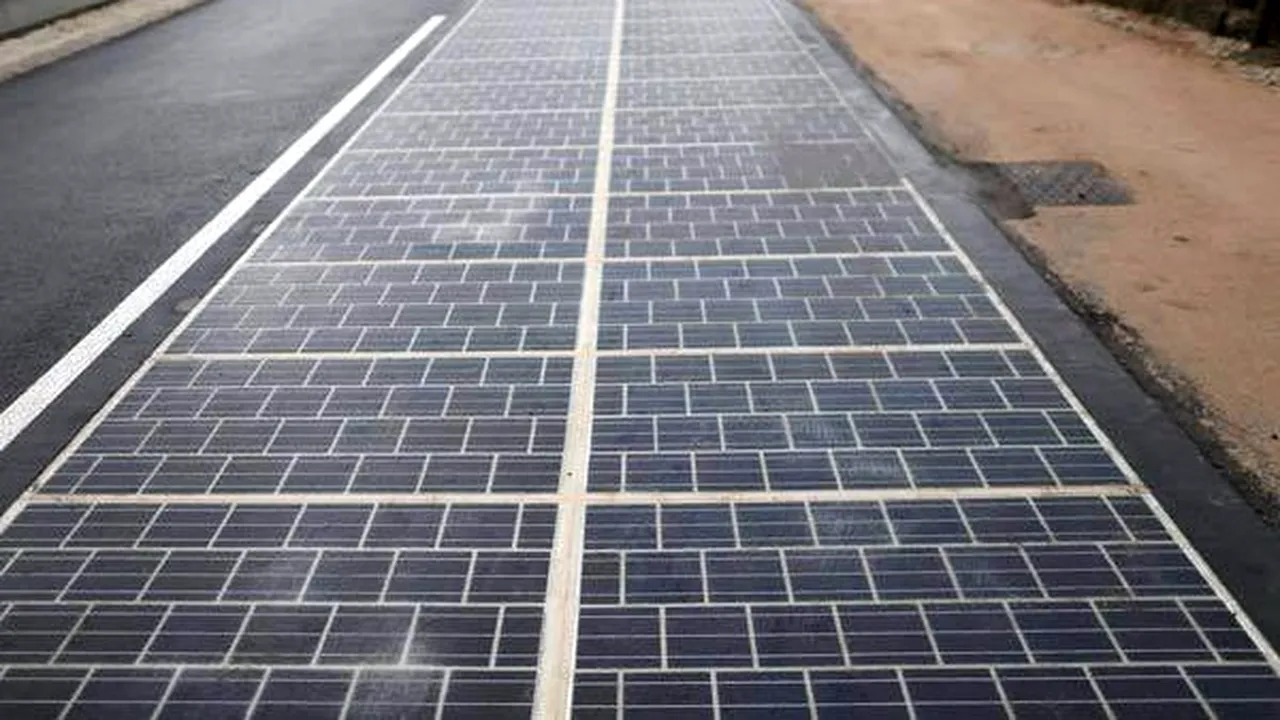 Prima stradă solară din lume, dată în funcțiune. Unde se află și cât a costat. VIDEO