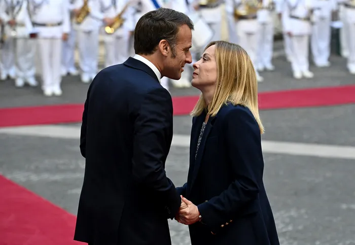 Giorgia Meloni bate toate recordurile &#537;i cucere&#537;te lumea &icirc;n doar 3 ani de mandat. Acuzat&#259; c&#259; provoac&#259; haos, a adus de fapt cea mai solid&#259; stabilitate. The Economist: Este premierul italian cu cel mai lung mandat din ultimii 15 ani