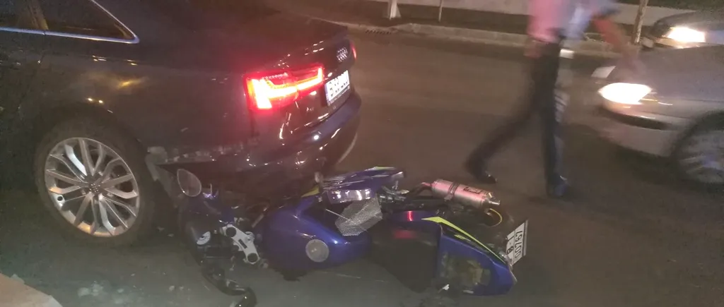 Un motociclist, rănit grav, după un gest inconștient pe Calea Văcărești. De unde l-au scos medicii veniți la fața locului