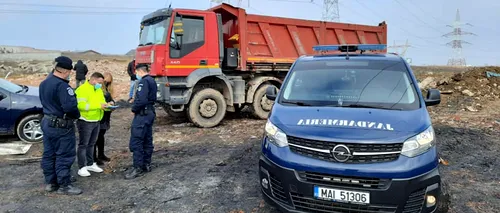 Garda de Mediu ia măsuri: Mașinile celor care depozitează ilegal deșeuri, confiscate - FOTO/VIDEO