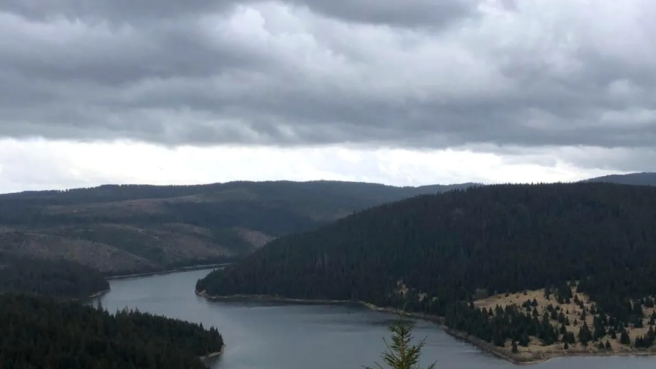 Ministrul Transporturilor anunță măsuri stricte pentru navigația ambarcațiunilor, pe două lacuri din județul Cluj. Cătălin Drulă: „Fără poluare și pericole”