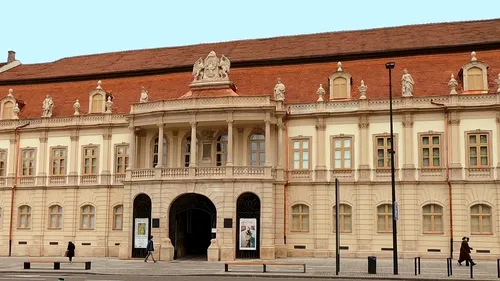 Muzeul de Artă din Cluj rămâne fără trei sferturi din Palatul Bánffy. „Statul a pierdut cea mai importantă clădire în stil baroc din Europa Centrală. S-a renunțat suspect de ușor”