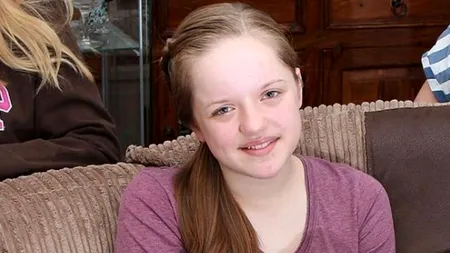 Boala epuizantă de care suferă o adolescentă din Marea Britanie
