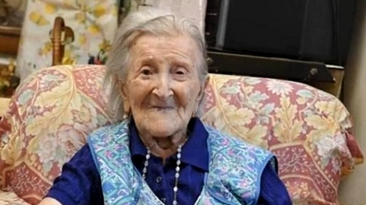 Cel mai bătrân om din lume a murit la New York. Câți ani avea