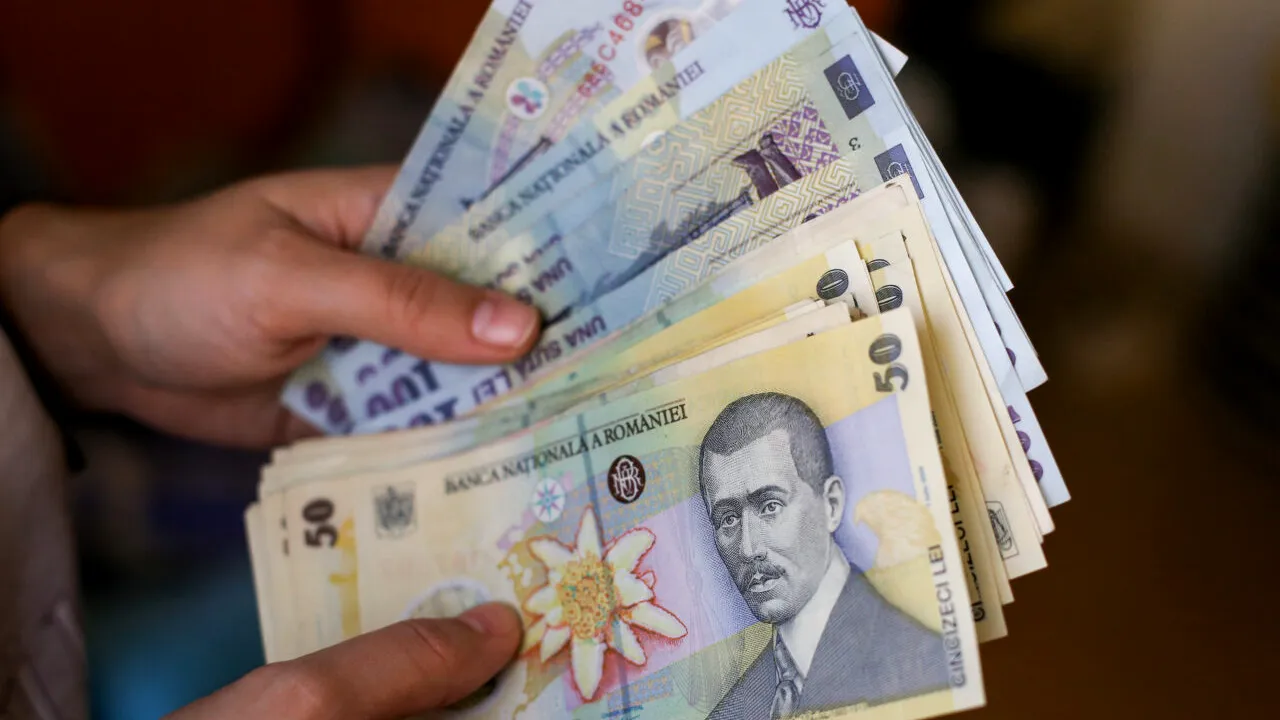 INS: Preţurile din comerțul cu amănuntul vor crește, la fel și cele ale lucrărilor de construcţii. Ce cred managerii din România despre evoluția joburilor