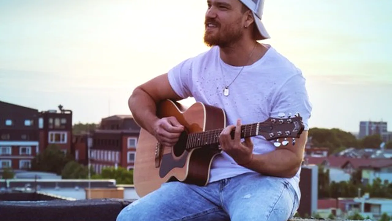 Vedete din sport și muzică, provocate să vorbească despre dragoste în 