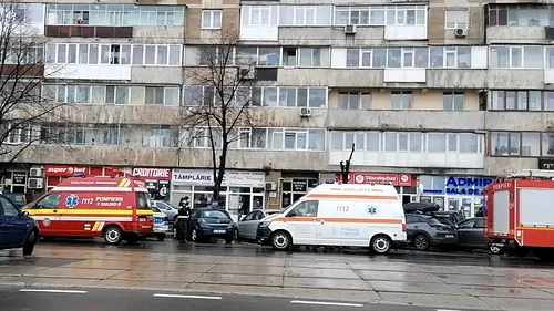 Caz șocant în București: O femeie și-a lovit mama cu un topor, apoi a dat foc hainelor din dulap