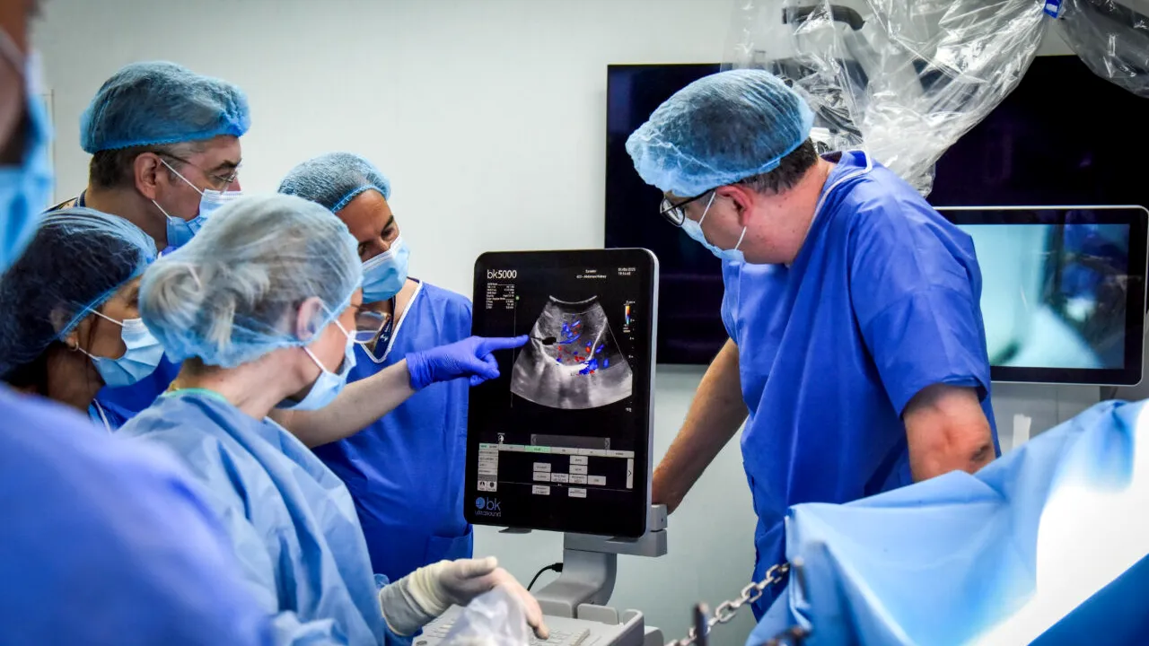 Performanțe deosebite în transplantul hepatic de la donator viu, la Spitalul Clinic SANADOR