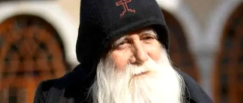 A MURIT părintele Iulian de la Schitul Prodromul de pe Muntele Athos! Avea 97 de ani