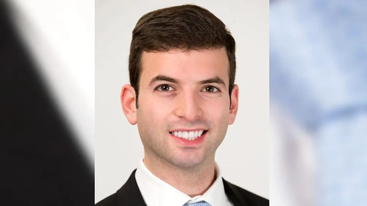 Acest tânăr de 30 de ani este singurul angajat al unui fond de investiții în valoare de 1,2 miliarde de dolari