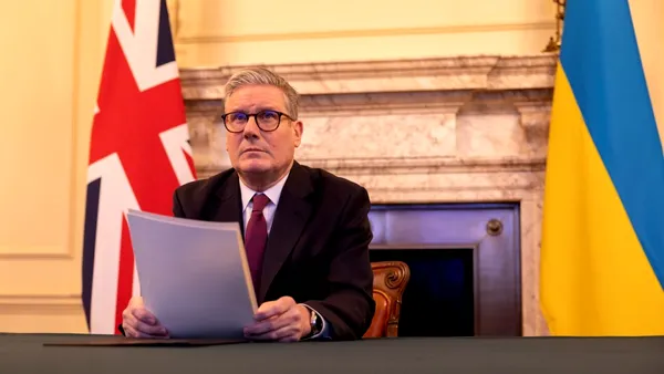 Premierul Marii Britanii: Avioanele britanice sunt pe cerul Orientului Mijlociu