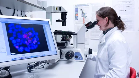 Numărul deceselor anuale cauzate de CANCER s-ar putea dubla până în anul 2050